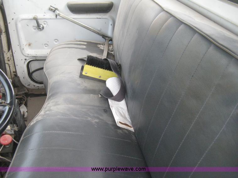 image for item B8458 1986 Ford 8000 sludge tanker truck