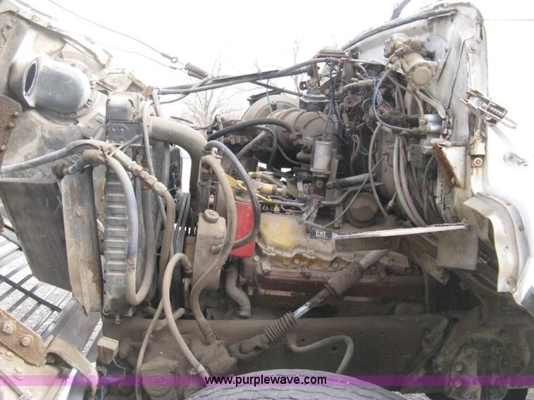 image for item B8458 1986 Ford 8000 sludge tanker truck