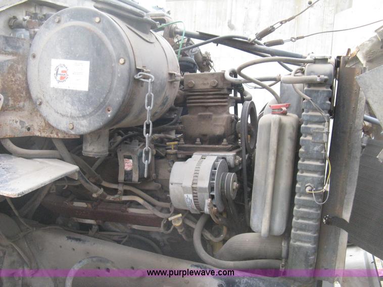 image for item B8458 1986 Ford 8000 sludge tanker truck