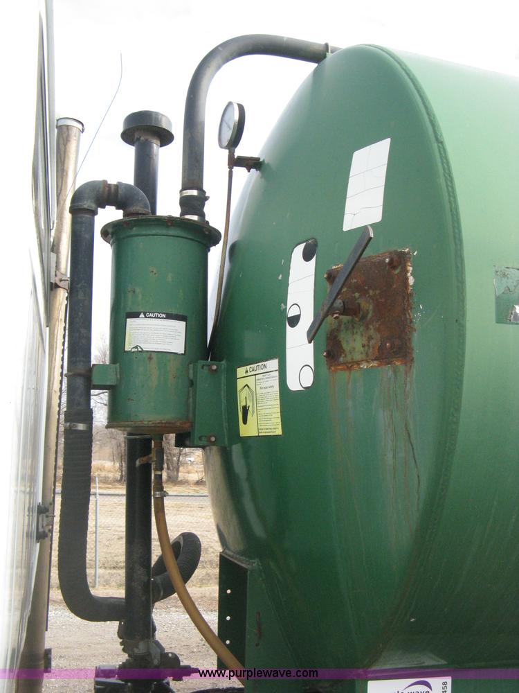 image for item B8458 1986 Ford 8000 sludge tanker truck