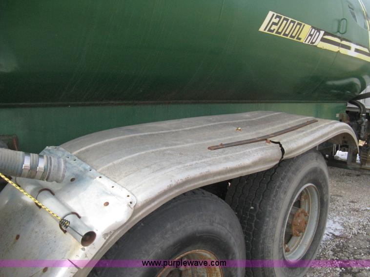image for item B8458 1986 Ford 8000 sludge tanker truck
