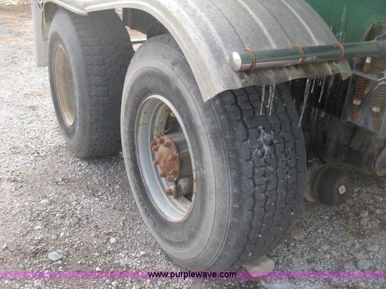 image for item B8458 1986 Ford 8000 sludge tanker truck