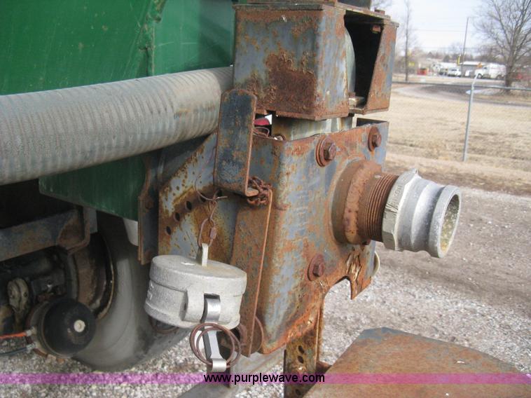 image for item B8458 1986 Ford 8000 sludge tanker truck