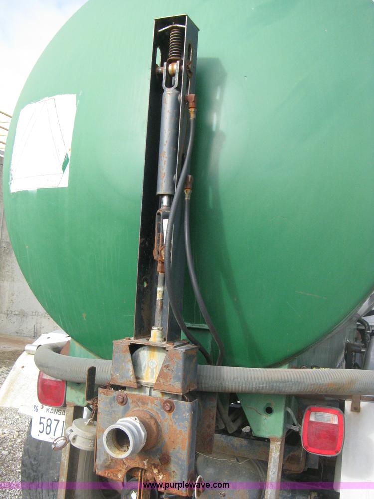 image for item B8458 1986 Ford 8000 sludge tanker truck