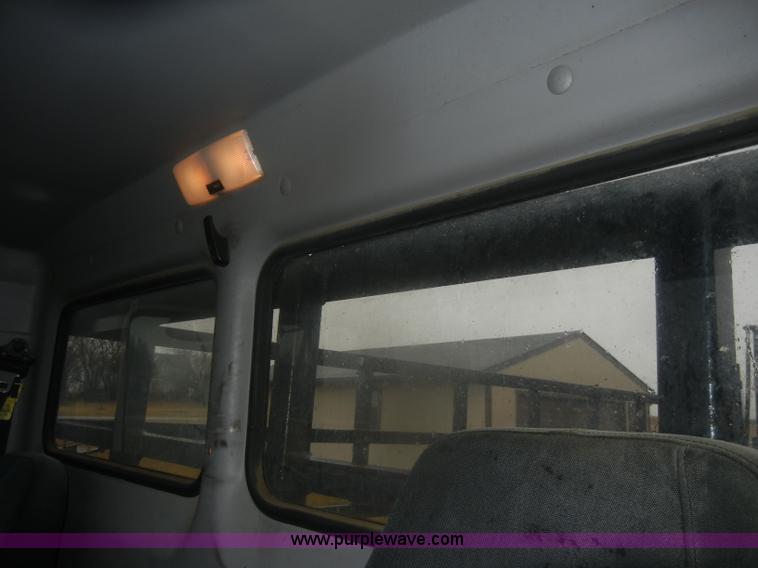 image for item D4561 2002 Freightliner FL70