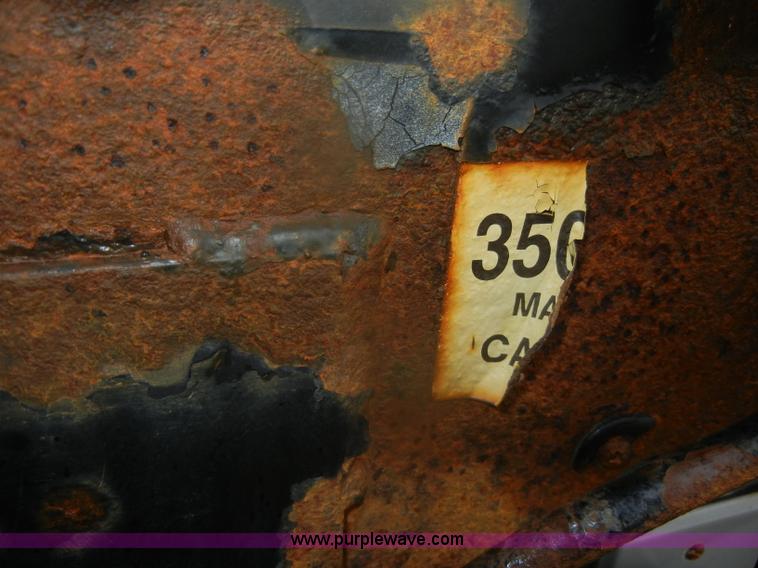 image for item D4561 2002 Freightliner FL70