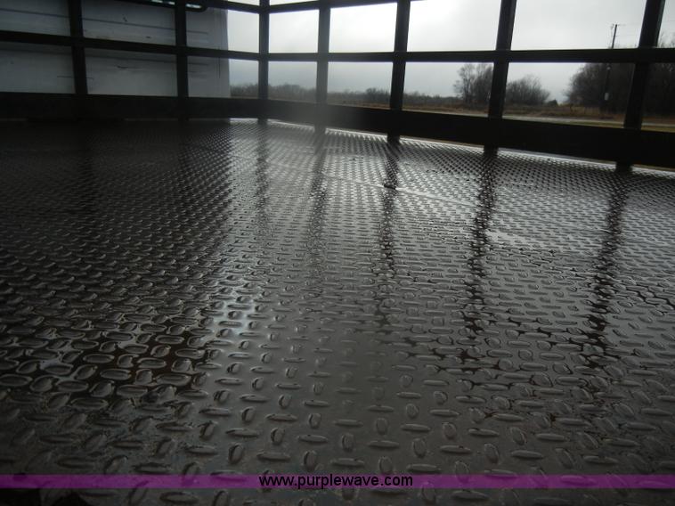 image for item D4561 2002 Freightliner FL70