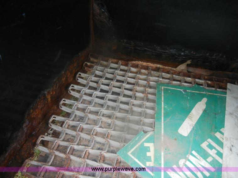 image for item D4561 2002 Freightliner FL70