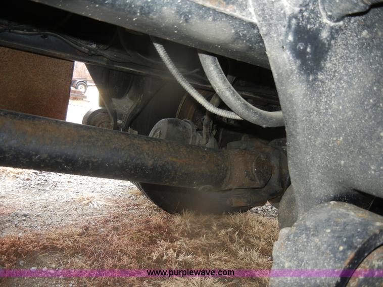 image for item D4561 2002 Freightliner FL70