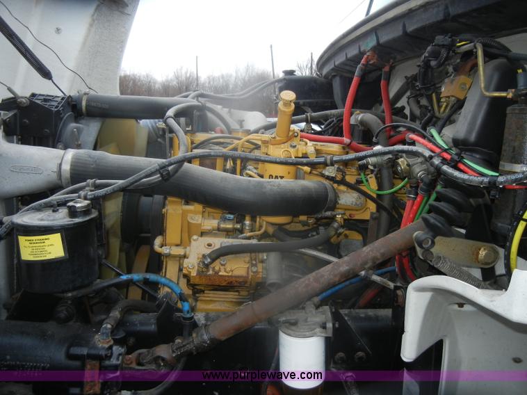 image for item D4561 2002 Freightliner FL70