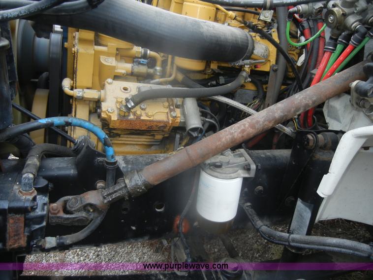 image for item D4561 2002 Freightliner FL70