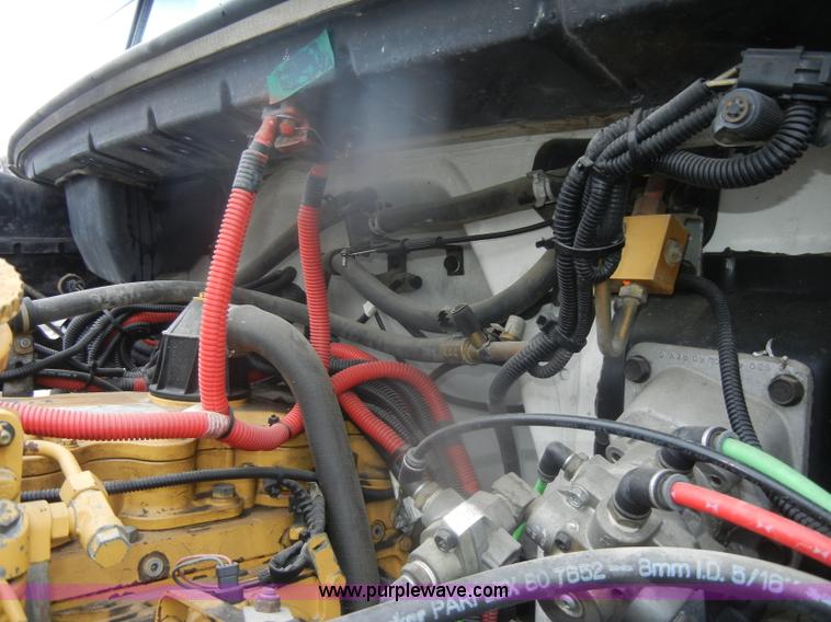 image for item D4561 2002 Freightliner FL70