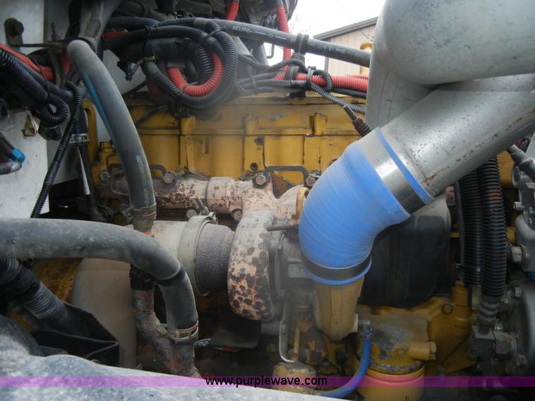 image for item D4561 2002 Freightliner FL70