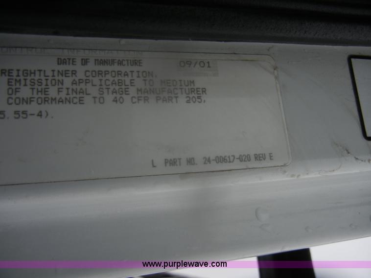 image for item D4561 2002 Freightliner FL70