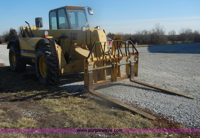 image for item D4583 1998 Caterpillar TH103 telehandler