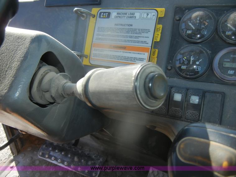 image for item D4583 1998 Caterpillar TH103 telehandler