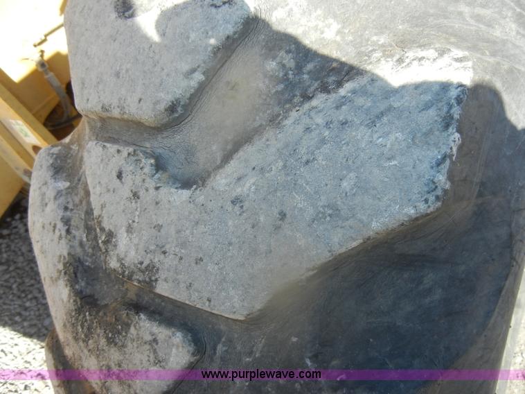 image for item D4583 1998 Caterpillar TH103 telehandler