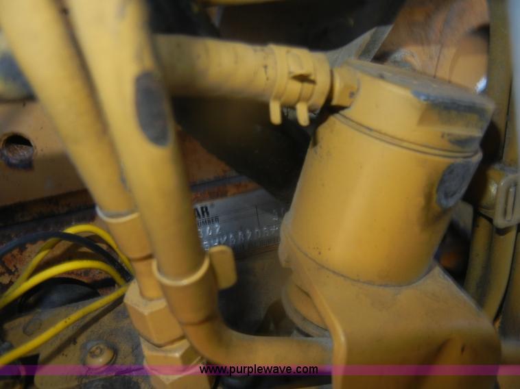 image for item D4583 1998 Caterpillar TH103 telehandler