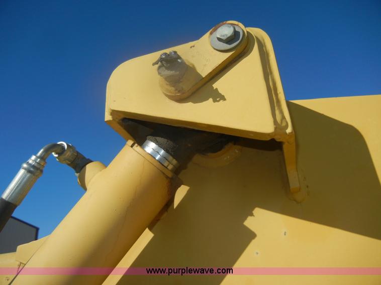 image for item D4583 1998 Caterpillar TH103 telehandler