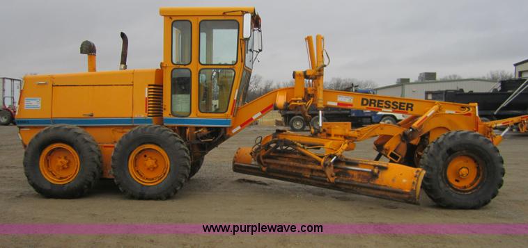 image for item D5760 1987 Dresser A500E motor grader