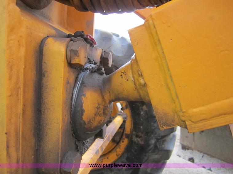 image for item D5760 1987 Dresser A500E motor grader