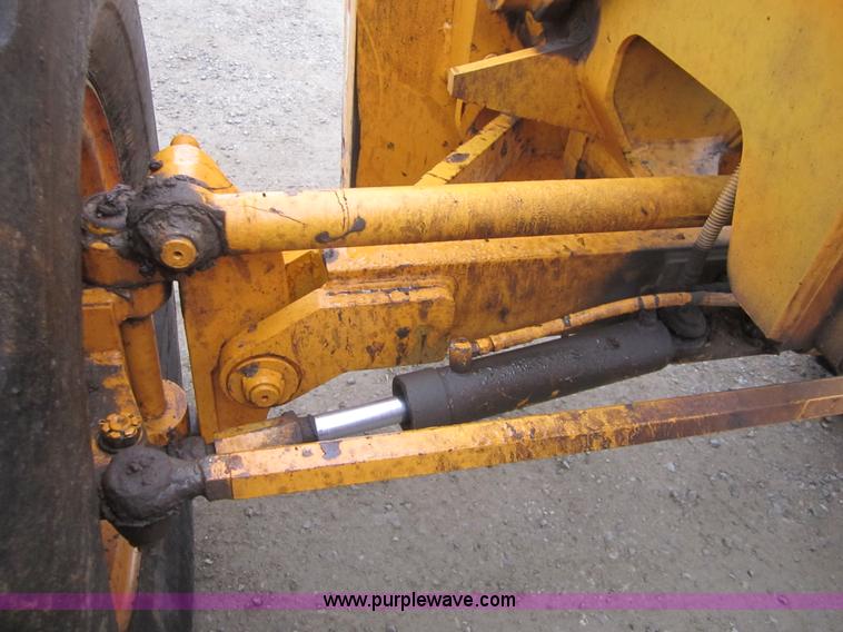 image for item D5760 1987 Dresser A500E motor grader