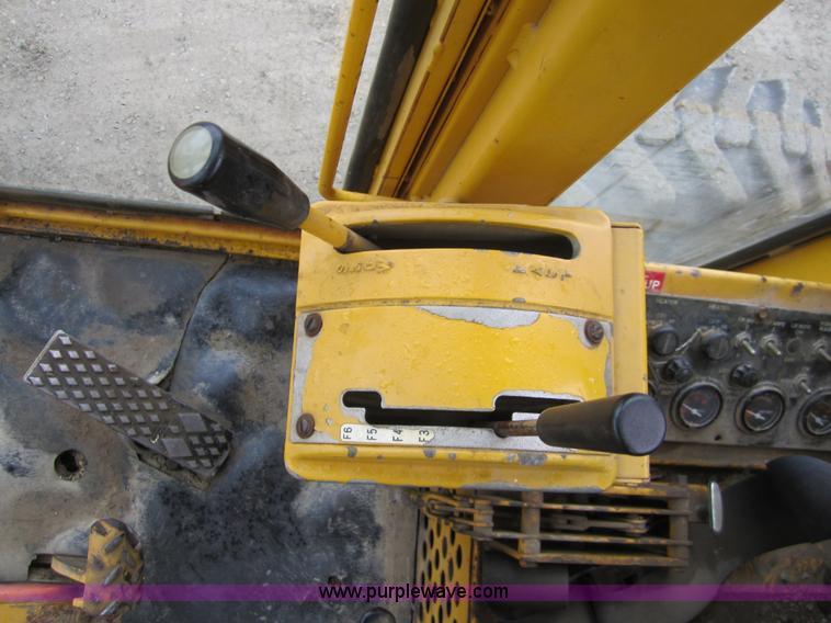 image for item D5760 1987 Dresser A500E motor grader