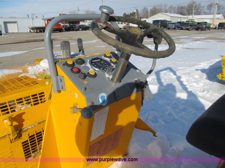 image for item D7062 Case W252 Vibromax dual drum vibratory roller