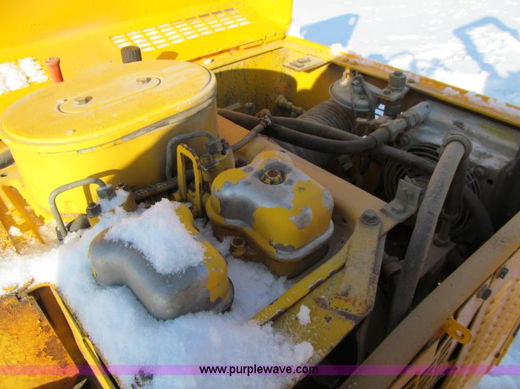 image for item D7062 Case W252 Vibromax dual drum vibratory roller