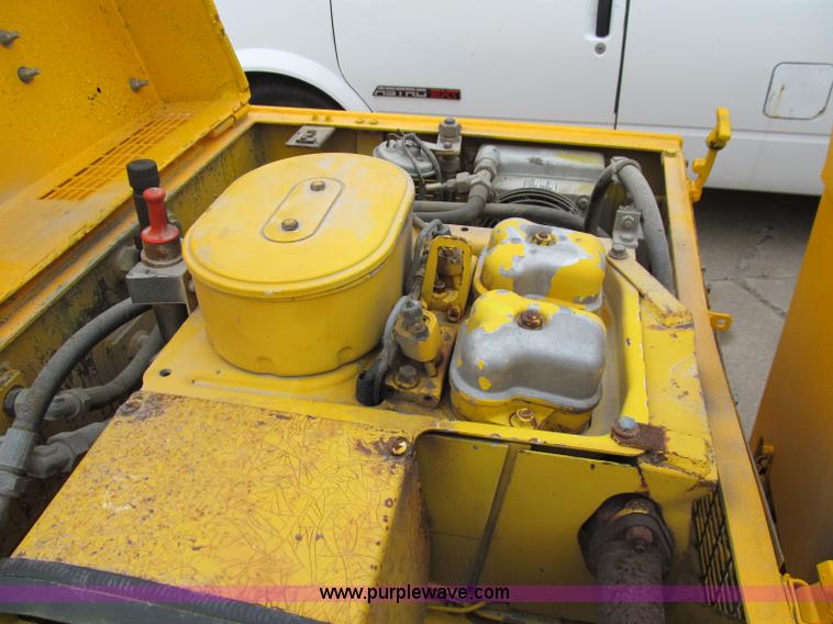 image for item D7062 Case W252 Vibromax dual drum vibratory roller