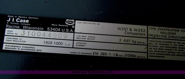 image for item D7062 Case W252 Vibromax dual drum vibratory roller