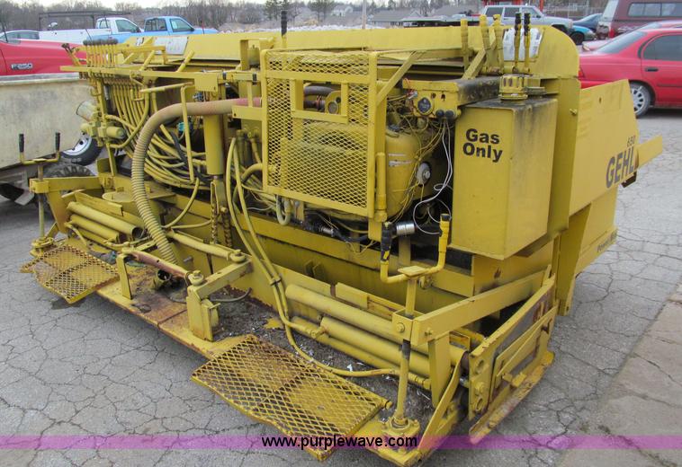 image for item D7063 Gehl 650 Powerbox asphalt paver