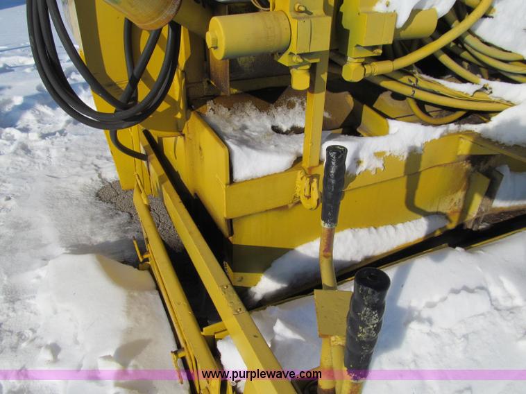 image for item D7063 Gehl 650 Powerbox asphalt paver