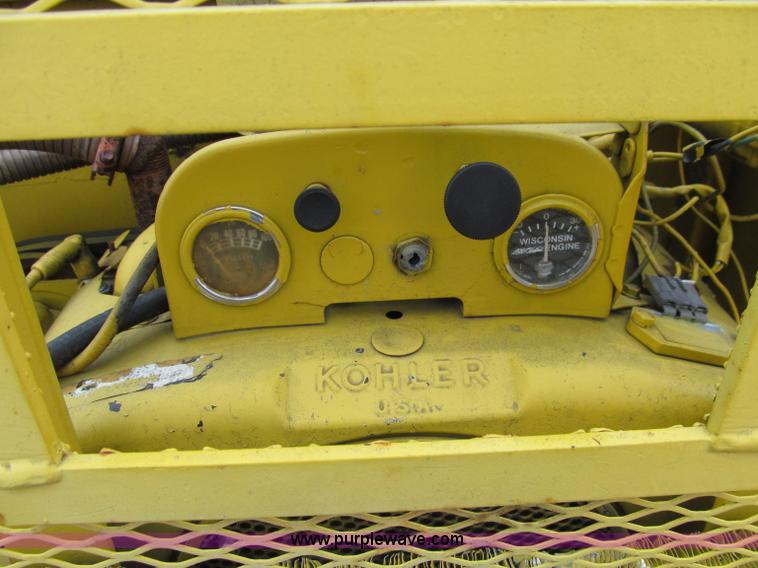 image for item D7063 Gehl 650 Powerbox asphalt paver