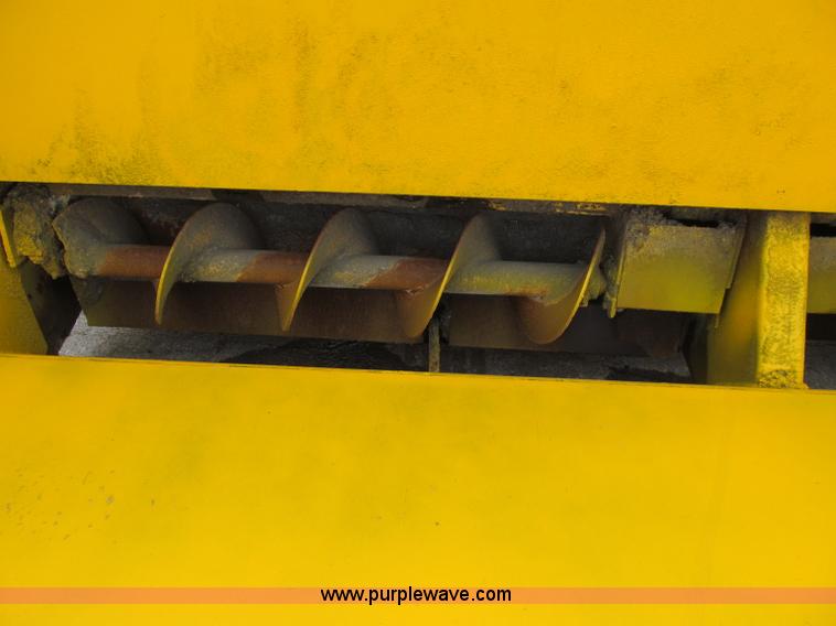 image for item D7063 Gehl 650 Powerbox asphalt paver