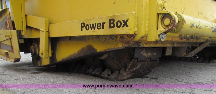 image for item D7063 Gehl 650 Powerbox asphalt paver