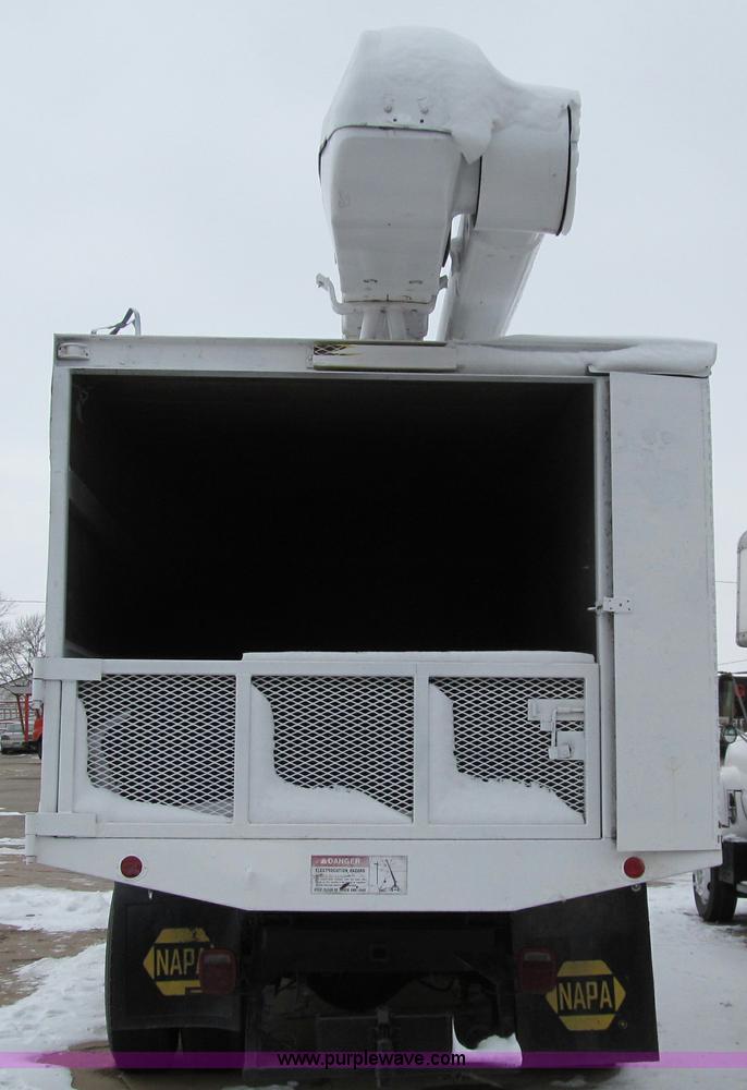 image for item D7064 1984 Ford boom truck