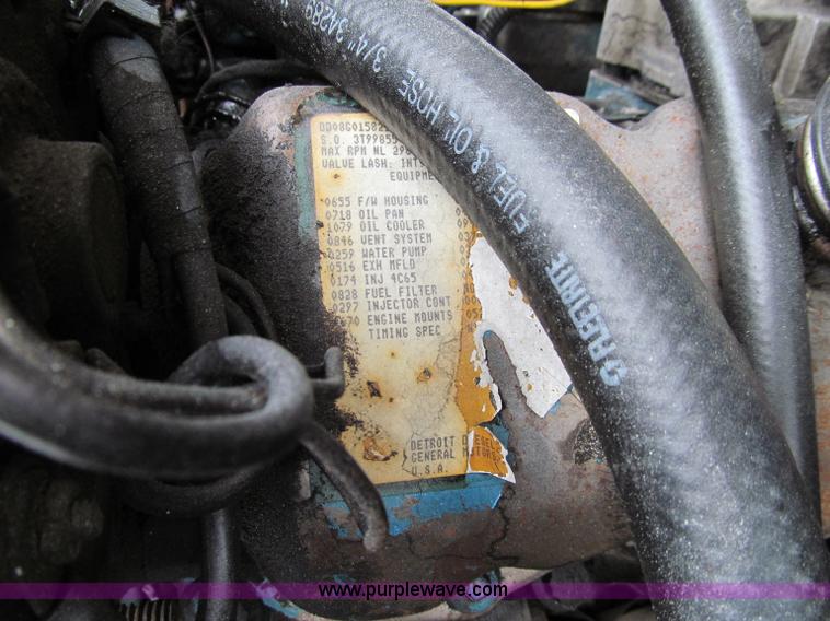 image for item D7064 1984 Ford boom truck