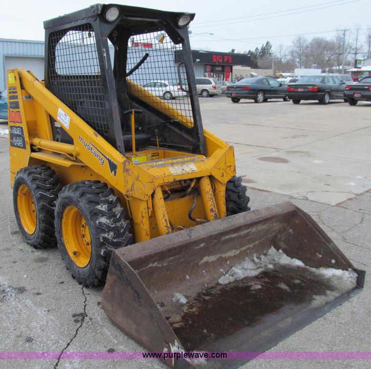 image for item D7069 Mustang 442 skid steer