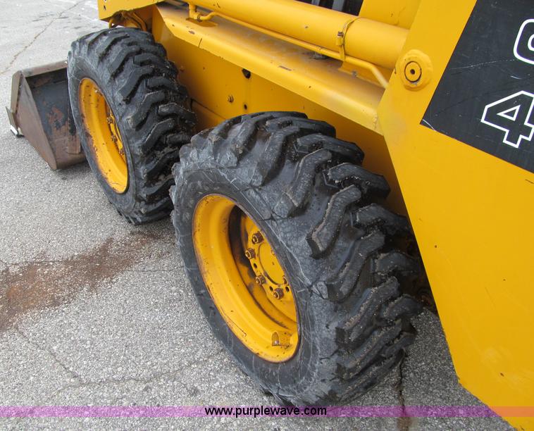 image for item D7069 Mustang 442 skid steer
