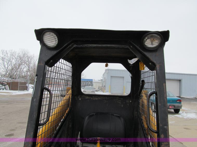 image for item D7069 Mustang 442 skid steer