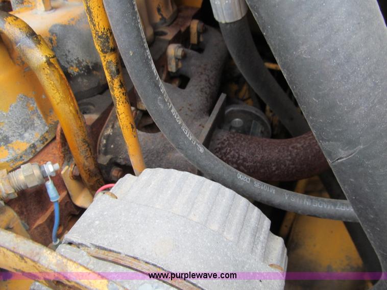 image for item D7069 Mustang 442 skid steer