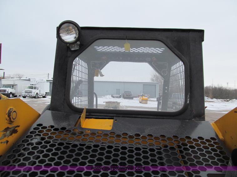 image for item D7069 Mustang 442 skid steer