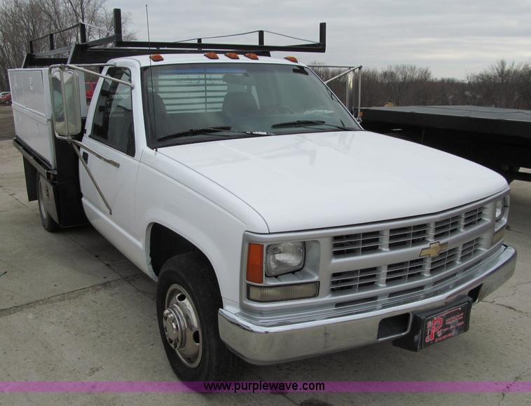 image for item D7073 1995 Chevrolet 3500 service truck