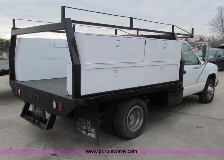 image for item D7073 1995 Chevrolet 3500 service truck