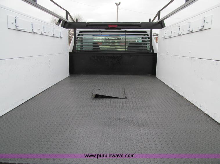 image for item D7073 1995 Chevrolet 3500 service truck