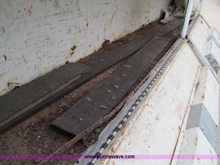 image for item D7073 1995 Chevrolet 3500 service truck