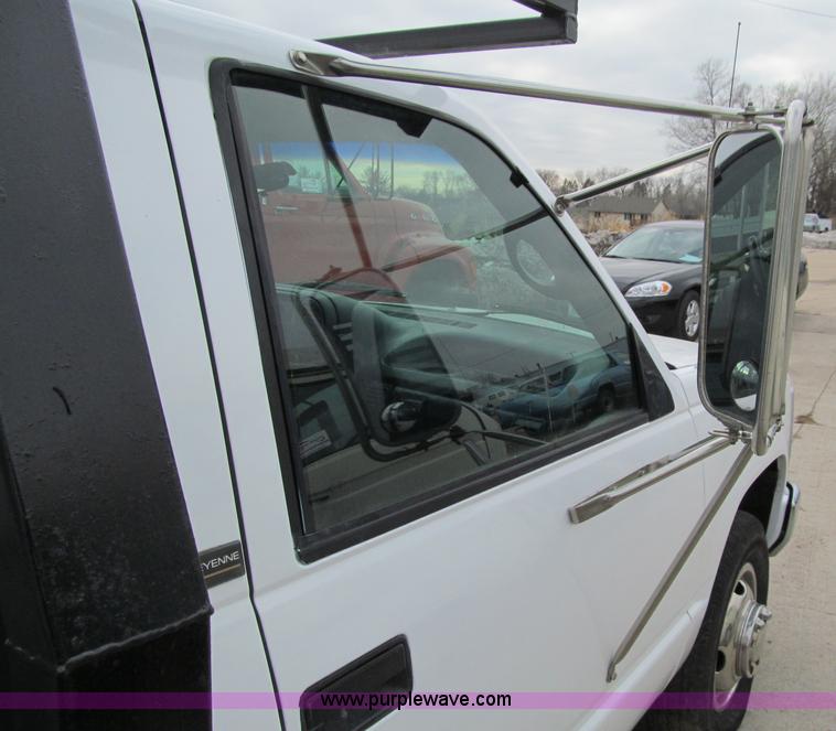 image for item D7073 1995 Chevrolet 3500 service truck