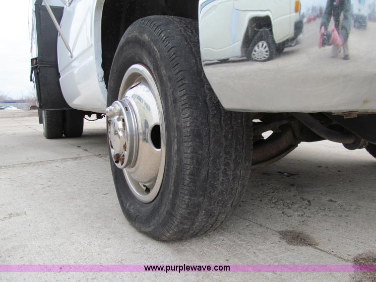 image for item D7073 1995 Chevrolet 3500 service truck