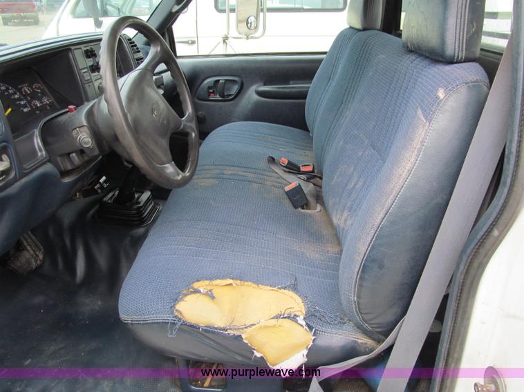 image for item D7073 1995 Chevrolet 3500 service truck